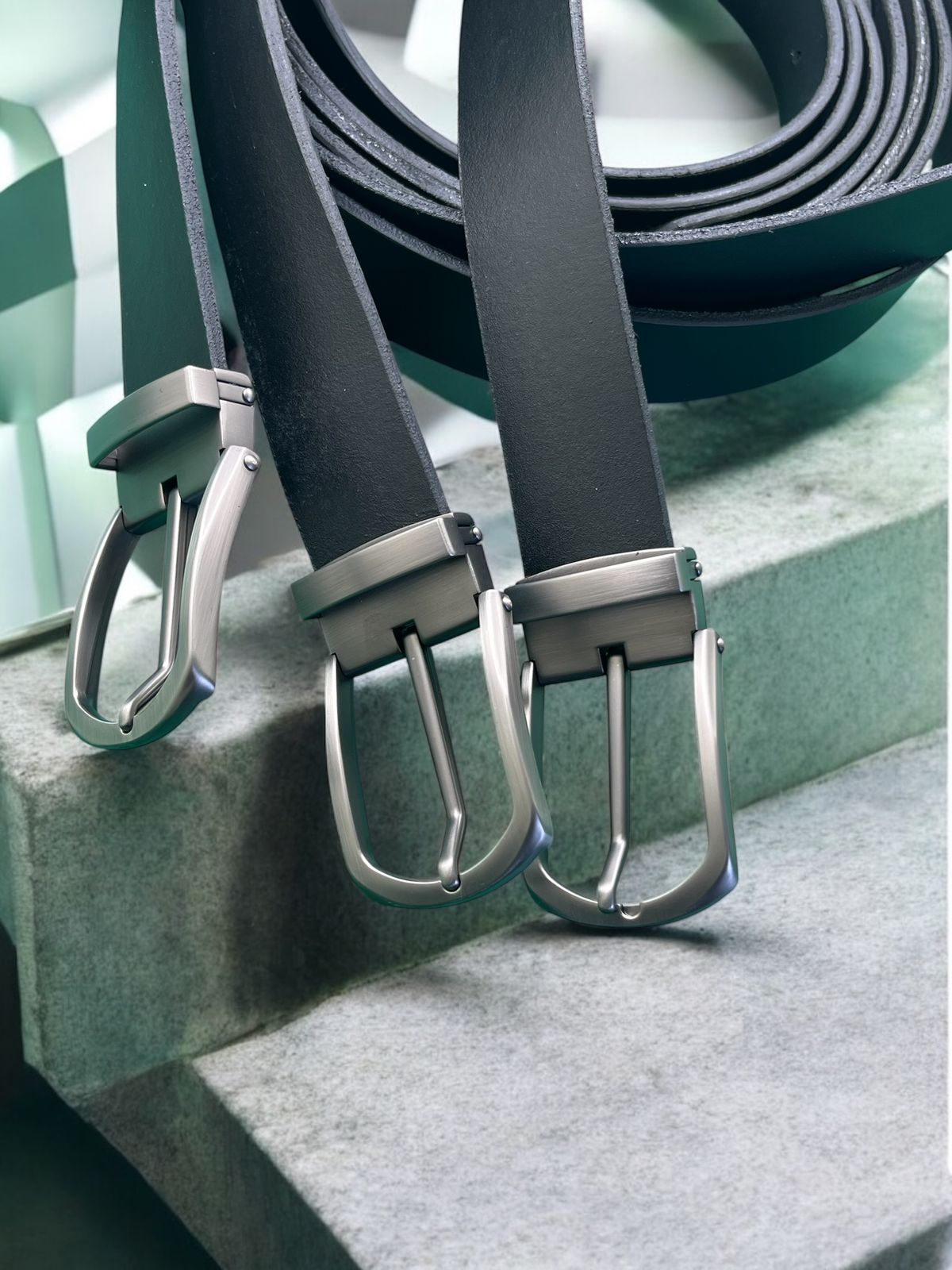 Crownline Leather Belt, Stylish and fashionable