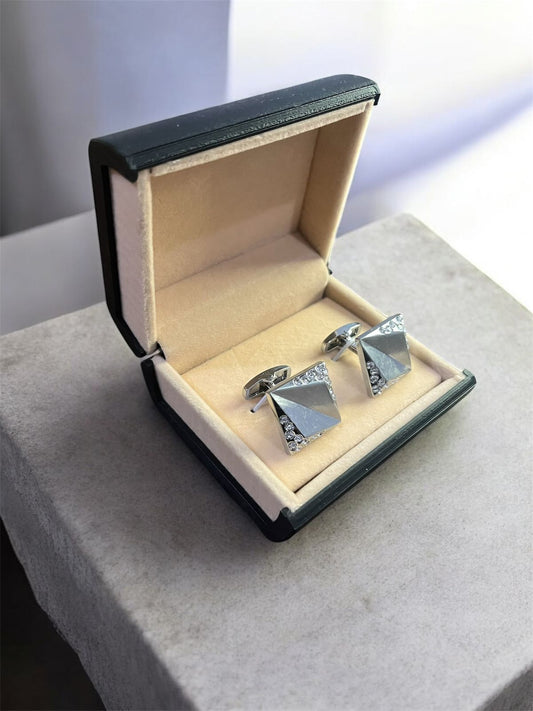Classic Onyx Studs (S1)