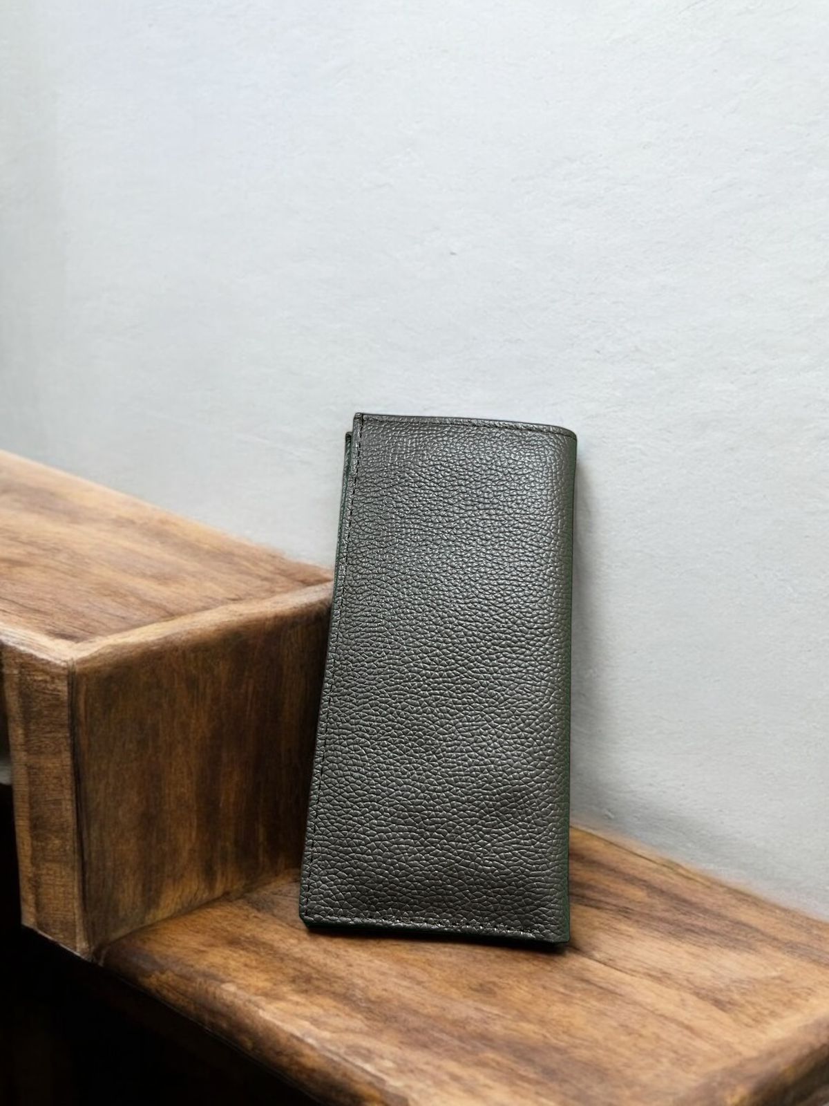Elite Longline leather wallet, fashionable and casual